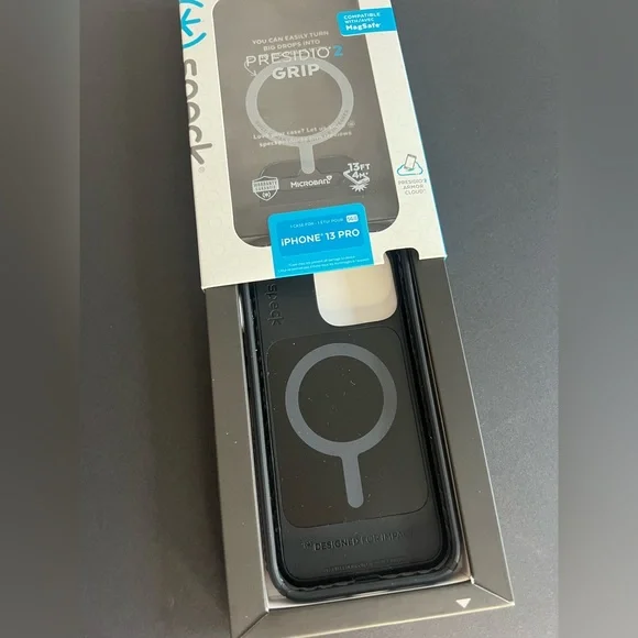 Speck Presidio2 grip iPhone 13 Pro case NIB black - Picture 5 of 8